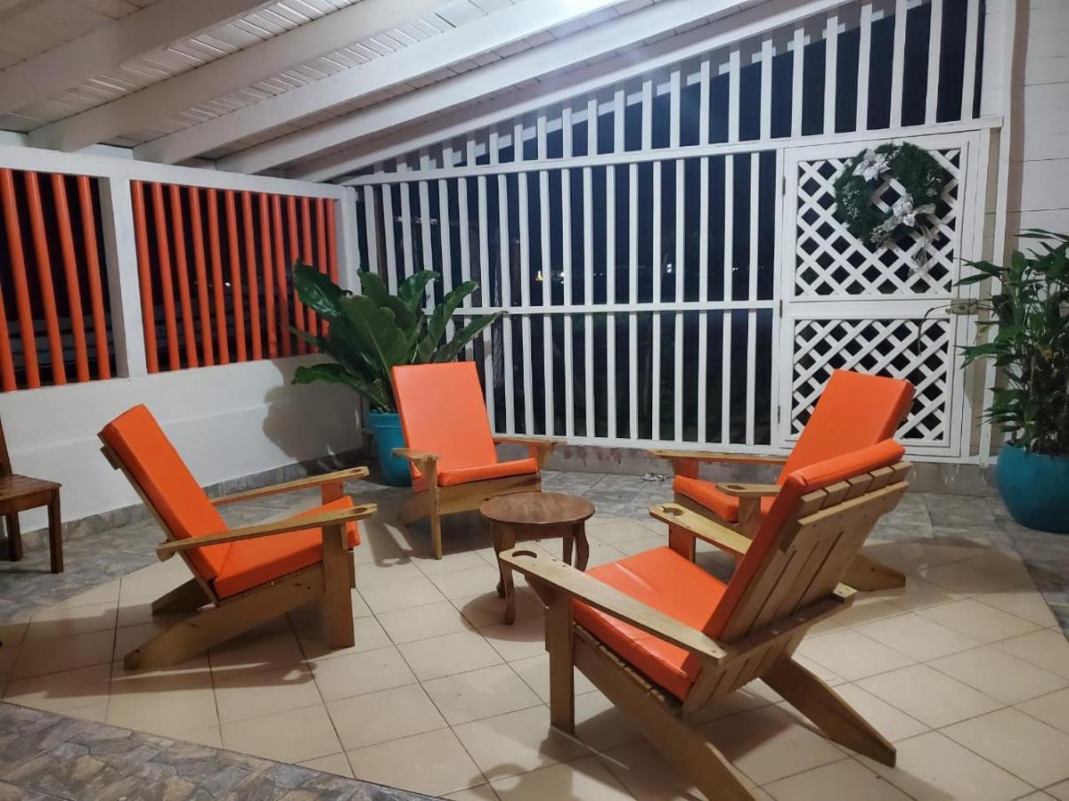 Sunset Bay B&B Brig Bay Екстер'єр фото
