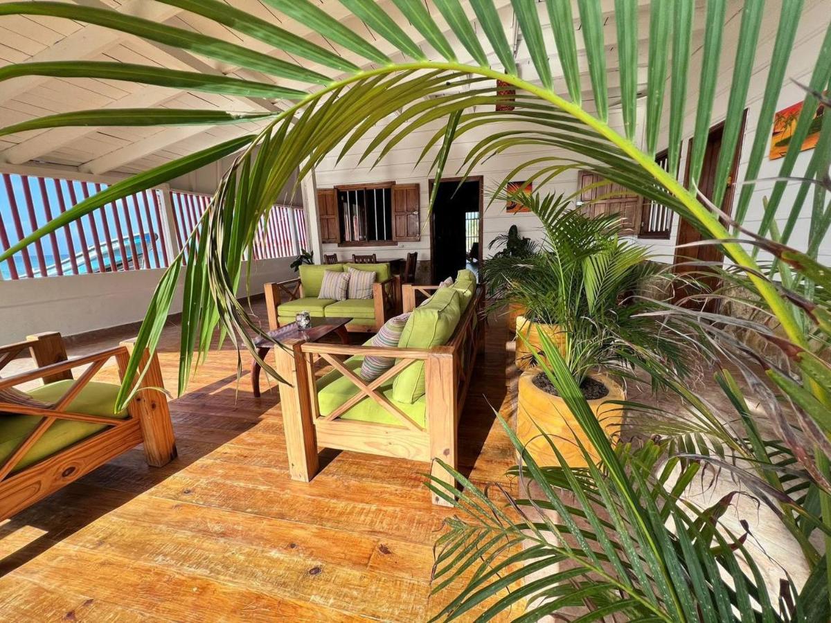 Sunset Bay B&B Brig Bay Екстер'єр фото