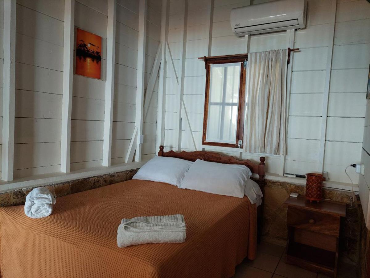 Sunset Bay B&B Brig Bay Екстер'єр фото