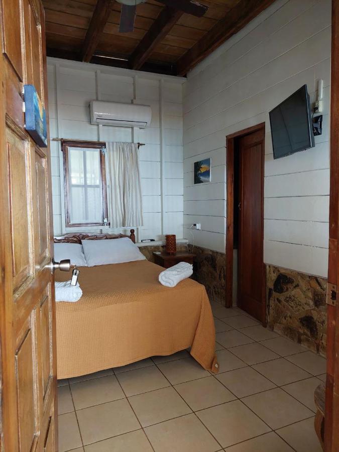 Sunset Bay B&B Brig Bay Екстер'єр фото