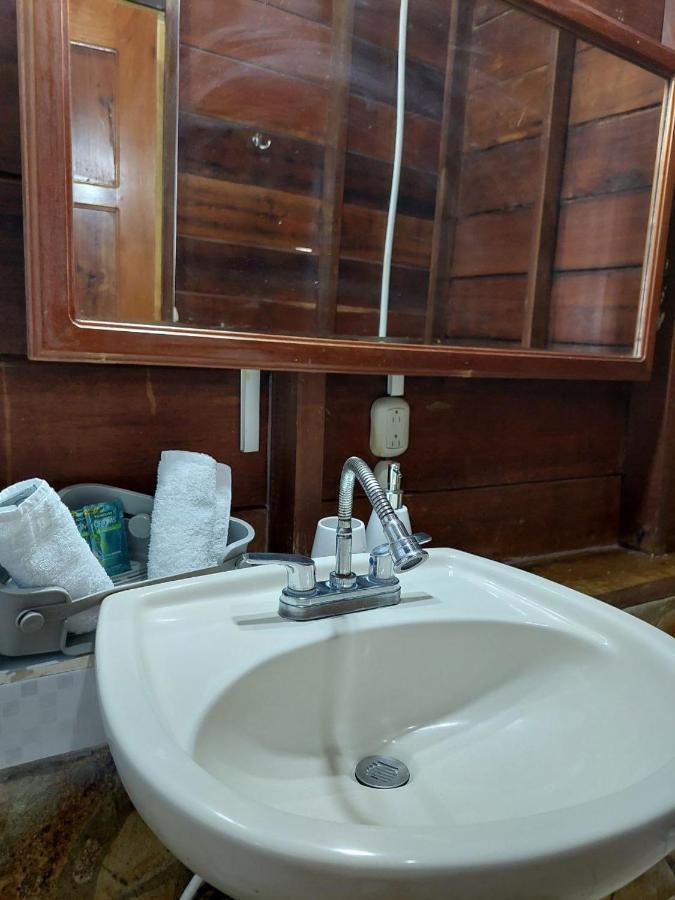 Sunset Bay B&B Brig Bay Екстер'єр фото